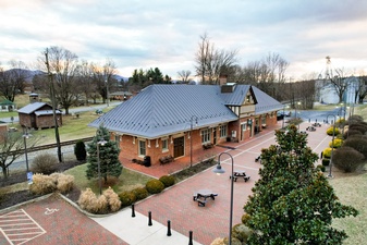 Luray-Page County Chamber of Commerce and Visitor Center