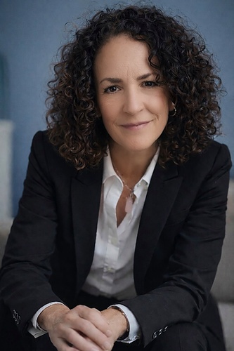 Gallery Image LeeAnne_Ruff_Headshot_300dpi.jpg