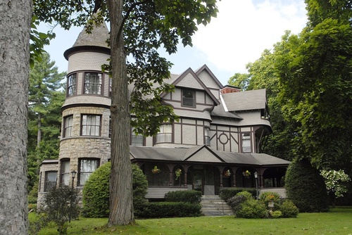Gallery Image Annandale%20-%20Exterior.jpeg
