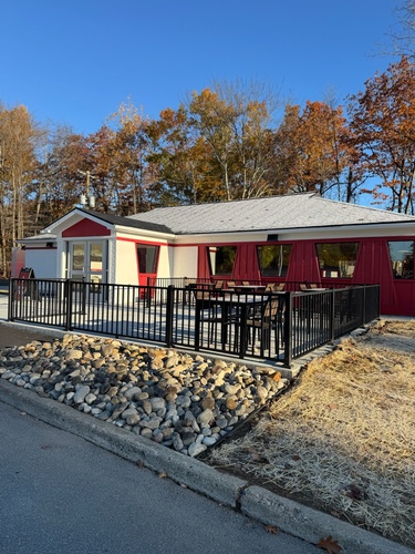 Gallery Image Ted's%20Fish%20Fry%20-%20Exterior.jpeg