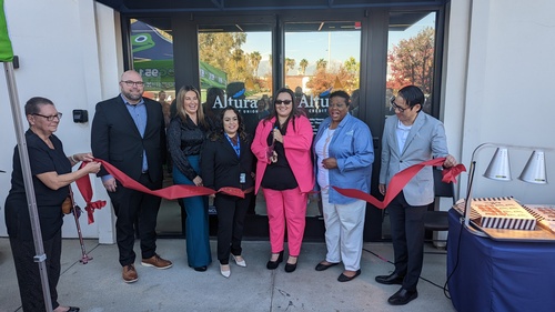 Gallery Image Altura%20Ribbon%20Cutting%202.jpg