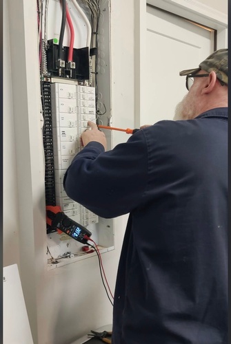 Gallery Image Genesisd%201.3%20Electrical%20service%2010.jpg