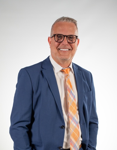 Gallery Image Geoff%20LQ-09395.jpg