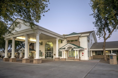 Gallery Image LIFESchool_MSP1351%20(002).jpg