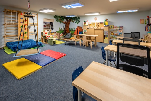 Gallery Image LIFESchool_MSP1422.jpg