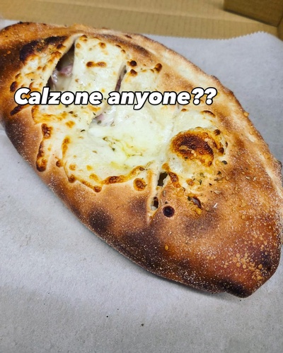 Gallery Image Calzone.jpg