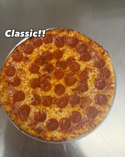 Gallery Image Peperoni%20Pizza.jpg