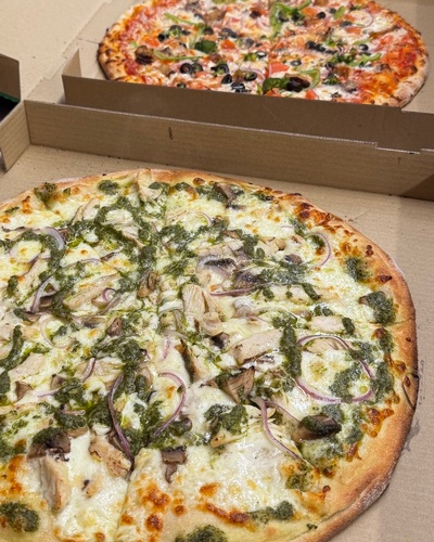 Gallery Image Pizzas.jpg