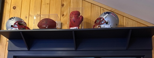 Gallery Image Memorbilia%20Up%20top%20_060426-093155.jpg