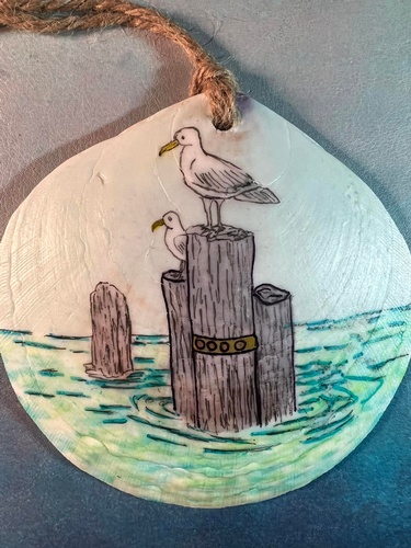 Gallery Image Seagulls%20on%20poles%20shell_100826-094445.jpg
