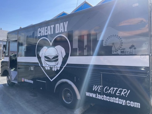 Gallery Image food-truck-burbank-california-cheat-day_231208_0423_1d74c6ef_815_thm.jpg Gallery Image food-truck-burbank-california-cheat-day_231208_0423_1d74c6ef_815_thm.jpg