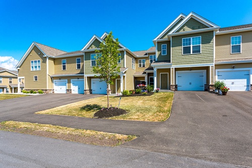 Gallery Image HammocksGeneseo-EXT-027.jpg