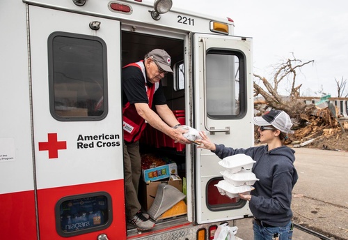 Gallery Image volunteer-hands-hot-meal-12749-079.jpg Gallery Image volunteer-hands-hot-meal-12749-079.jpg