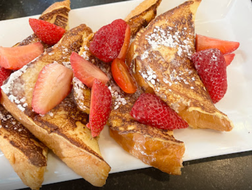 Gallery Image French_toast_with_strawberries.png