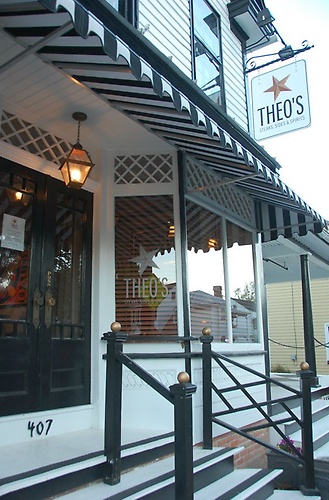 Gallery Image theo's%20front.jpg