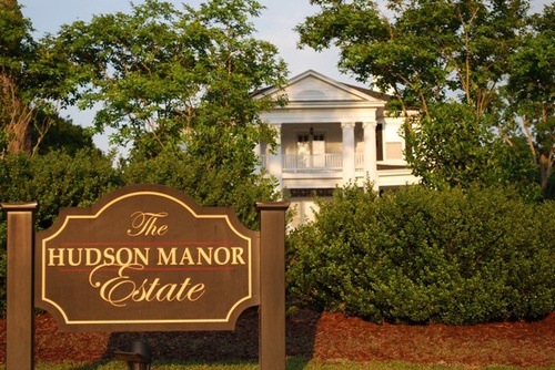 The Hudosn Manor Estate