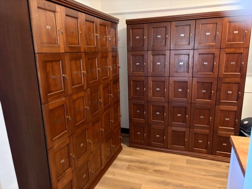 Gallery Image Cigar%20Lounge%201_090226-083527.jpg