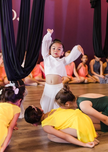 Gallery Image YDC_Recital_Rehearsal_6-23-24-70.JPG