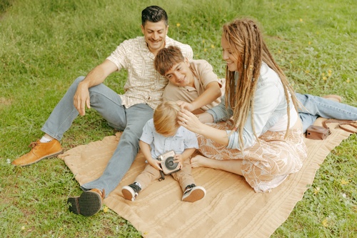 Gallery Image GonzalezFam-6-2-24-14.JPG