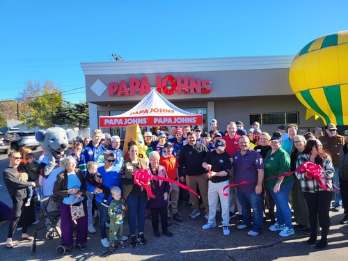Gallery Image PapaJohns%20Ribboon%20Cutting%2011.5.25%20(13).jpg