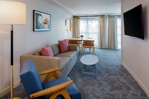 Gallery Image HiltonGardenLivingRoom.jpg