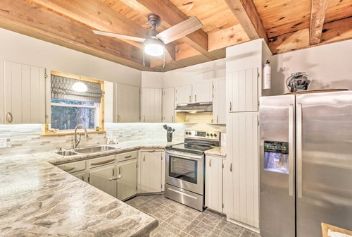 Gallery Image OMV%20kitche.jpg Gallery Image OMV%20kitche.jpg