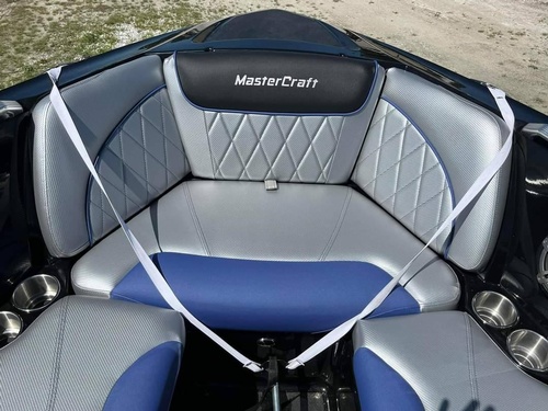 Gallery Image Jack's%20boat.jpg