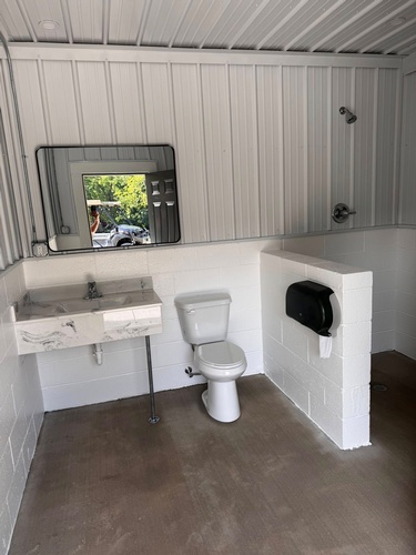 Gallery Image Horsecreek%20shower.jpg