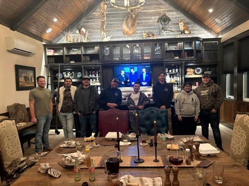 Gallery Image Mountain%20Creek%20Lodge.jpg