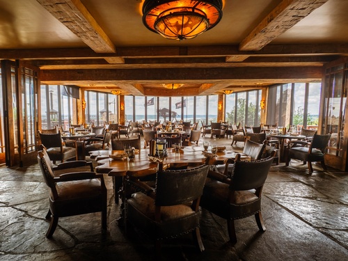 Gallery Image 2025_TOR_Dining_Buffalo-Bar-12.jpg