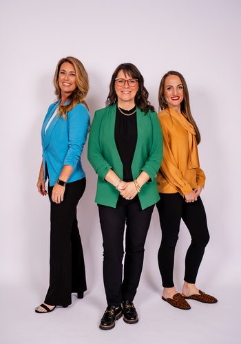 Gallery Image chambergirls-11.jpg