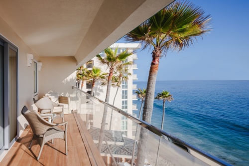 Gallery Image 3861736db15baca2ae6616e38f39d67b_081225-030938.jpg