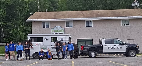 Gallery Image PAWQUET%201.png