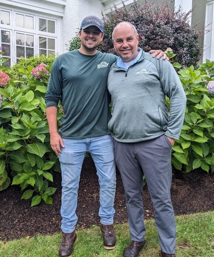 Gallery Image Molloy-Lawn-and-Landscape.jpg