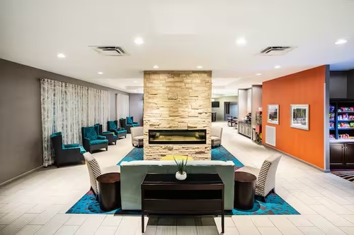 Gallery Image 06557_lobby_view_2.jpg