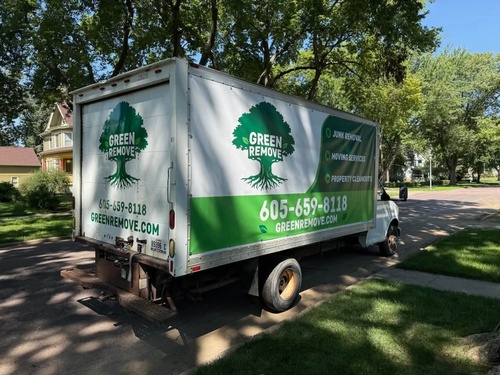 Gallery Image GreenRemoveTruck.jpg