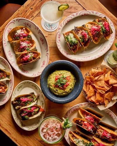 Gallery Image Rocco's%20Tacos%202.jpg
