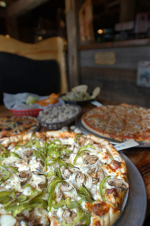 Gallery Image pizza.jpg