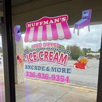 Huffman’s Ice Cream, Arcade, and Food
