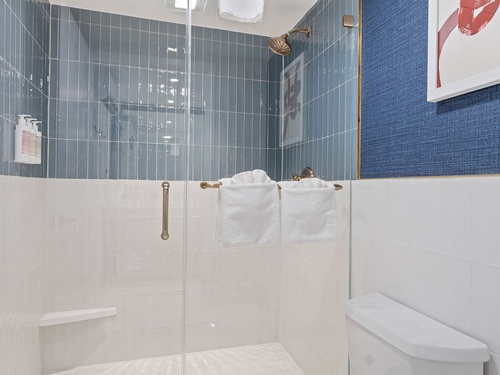 Gallery Image Greyfinch%20Bath%20Shower.jpg