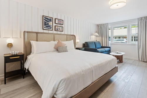 Gallery Image Greyfinch%20King%20Bed%20Room%20_290725-033649.jpg