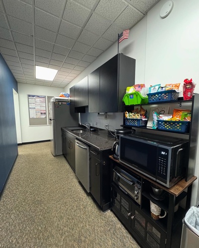 Gallery Image Business%20Hallway.jpg