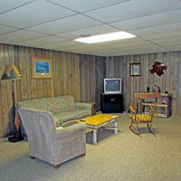 Gallery Image Crazy-Loon-Lodge-family-room.jpg