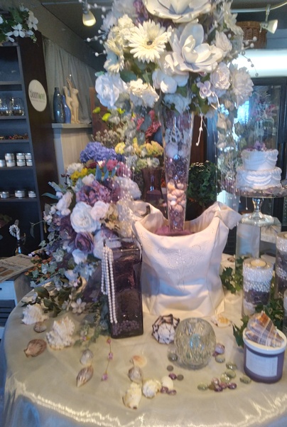 Gallery Image petalsattwigs2.jpg Gallery Image petalsattwigs2.jpg