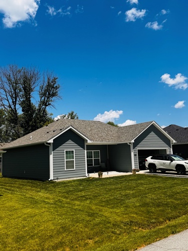 Gallery Image Camdenton_101125-020913.jpg