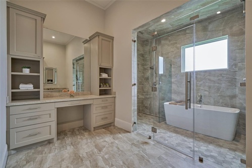 Gallery Image ownere-bathroom-1024x683.jpg