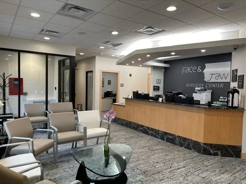 Gallery Image Face2_160426-103615.jpg