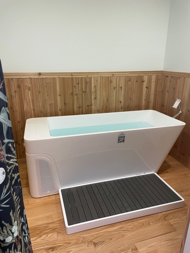 Gallery Image TwinWolves_ColdPlunge_upright.jpg Gallery Image TwinWolves_ColdPlunge_upright.jpg