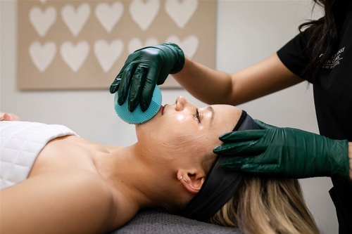 Gallery Image AmandaMaryCreative_RenewMediSpa_28_websize.jpg