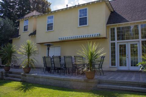 Gallery Image Genelle%20House%20BandB-2.jpg Gallery Image Genelle%20House%20BandB-2.jpg